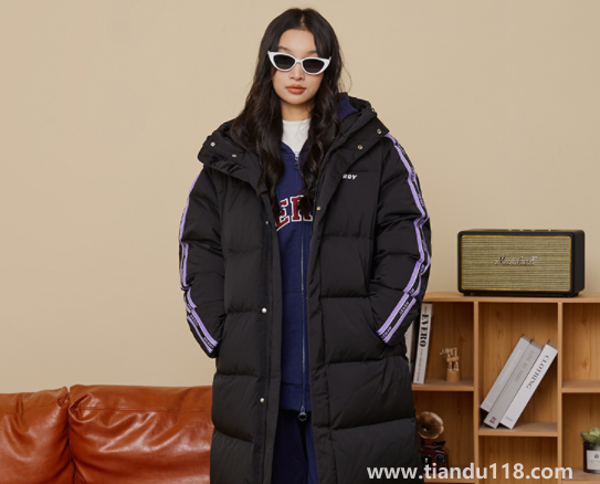 鵝絨服是不是比鴨絨服?。ㄓ鸾q服鴨絨好還是鵝絨的好）